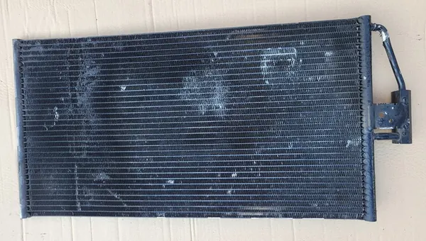 AC-kondensaattori BMW 5 E39 6453 - 8375513 OE image 2