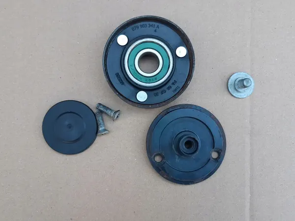 A8 D3 Q7 4L 4.2 FSI Rullefäste 079903417D image 6