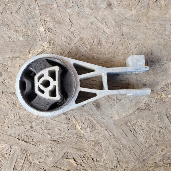 Soporte de caja Opel Corsa E OEM 13451485 image 3