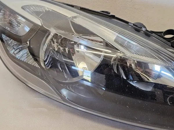 Oikea Ajovalo Volvo V40 V40 CC 2012-2019 OEM 7220200001 image 3