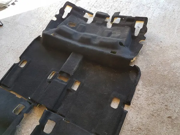 Tapis de sol Mercedes GLA W243 OEM A2436800700 Noir image 4