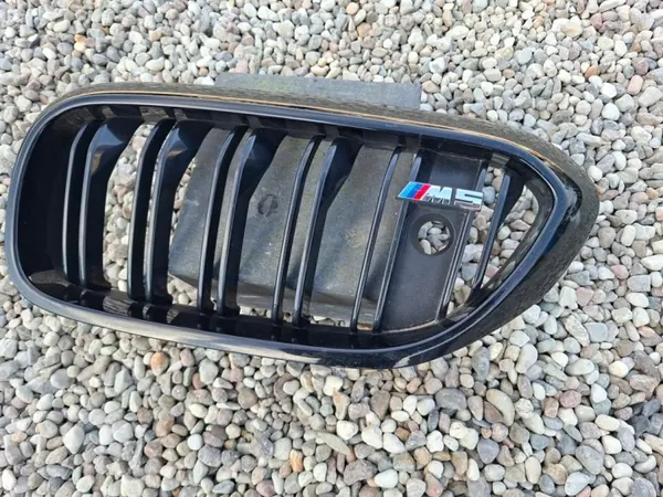 OEM 8063173 Linker grilnier voor BMW M5 F90 G30 image 3