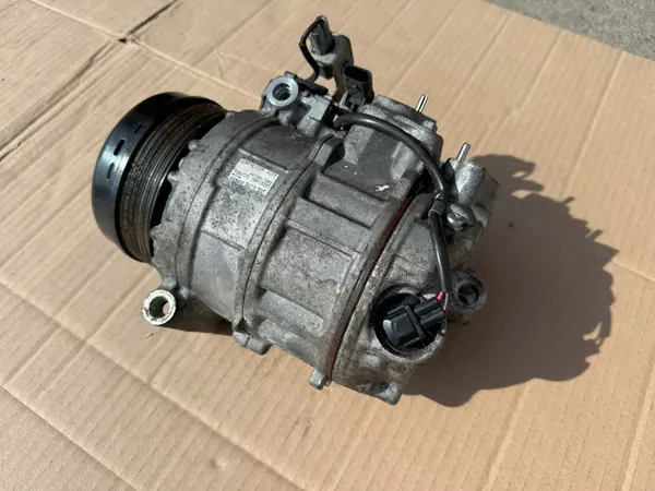 Compresor de aire acondicionado Mercedes Sprinter W906 A0032309011 image 3