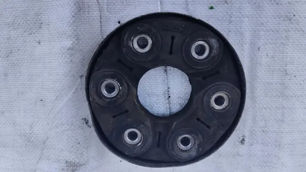 GAV01-007 Kardanledsgummi VW Tiguan 5N image 2