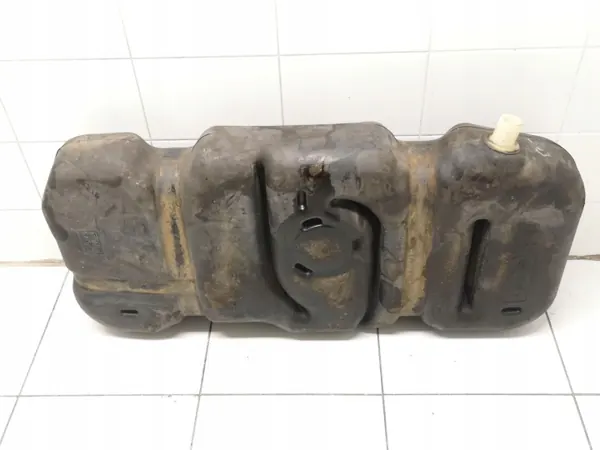 Hyundai Polttoainesäiliö OEM 0807050206000563 - Käytetty image 6
