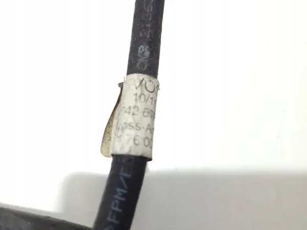 Bränsleöverlopps slang OEM A6420701332 för Mercedes image 6