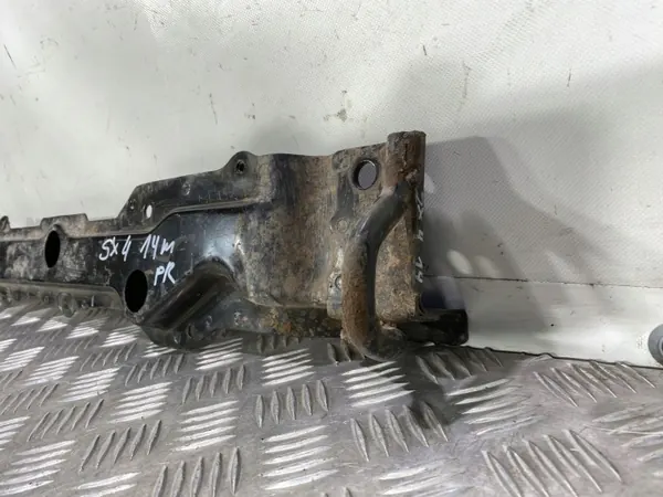 Support inférieur radiateur Suzuki OE FBZ23579 image 3
