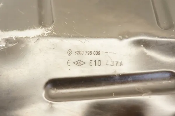 Oljetank Renault Trafic Opel Vivaro 2.0 DCI CDTI 8200963715 image 2