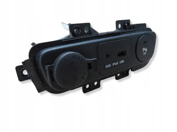 Enchufe AUX USB Kia Sportage III OEM PRY3600 image 5