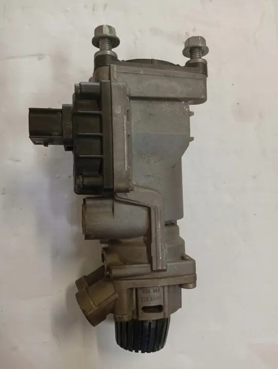 Bremsventil OEM 4800030340 für DAF XF 106 image 3