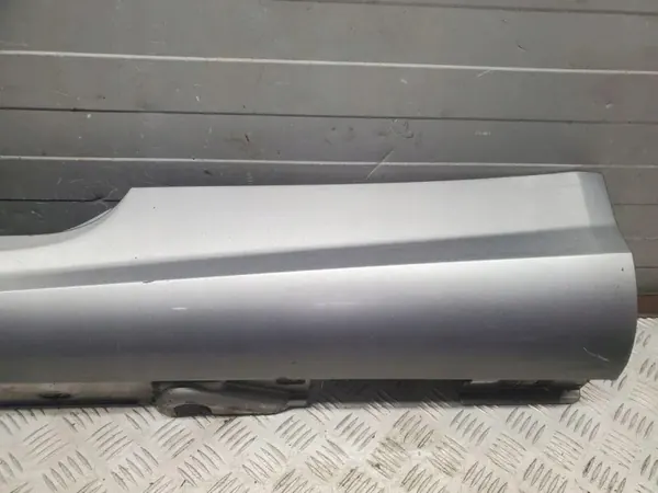 Capa de soleira esquerda OEM A2076901740 Mercedes-Benz image 3