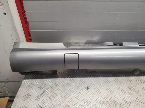 Capa de soleira esquerda OEM A2076901740 Mercedes-Benz image 4