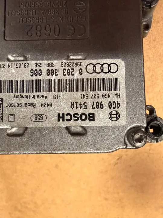 Audi ACC-radarsensor OEM 4G0907541A Vänster Sida image 4