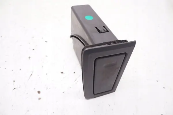 Juomaholderi OEM 3409712 Volvo V70 II, XC70 I, S60 I image 3