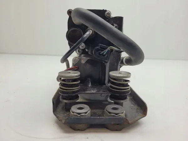 Pompe compresseur suspension OEM 6789450 pour BMW 5 F11 image 5