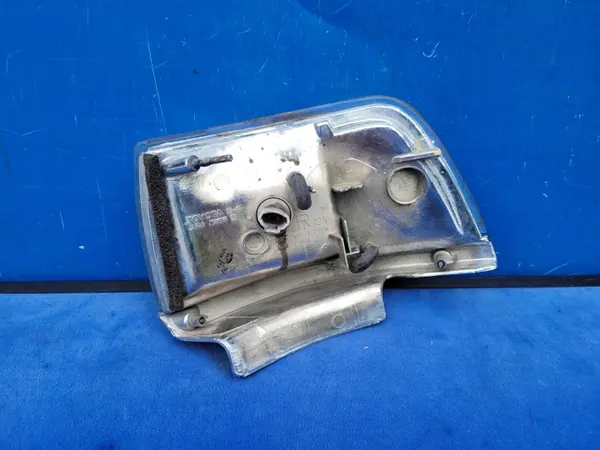 Toyota OEM A81610-32070 Sijaintivalo Etu Oikea image 7