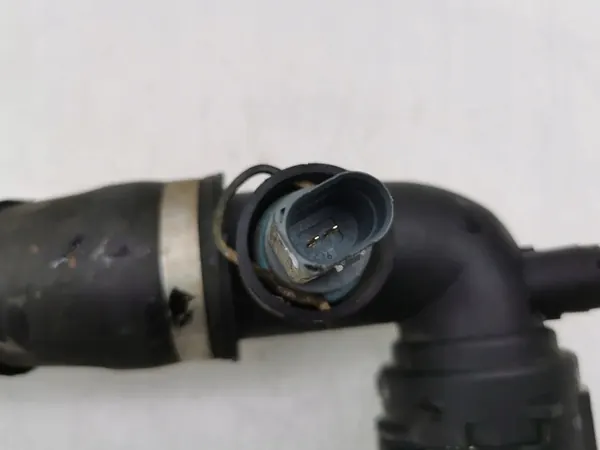 Audi A7 S7 4G 2013 Jäähdyttimen letku image 2