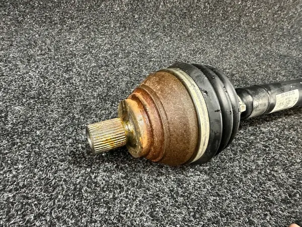 VW AUDI SEAT SKODA Höger drivaxel 5Q0407272DQ image 4