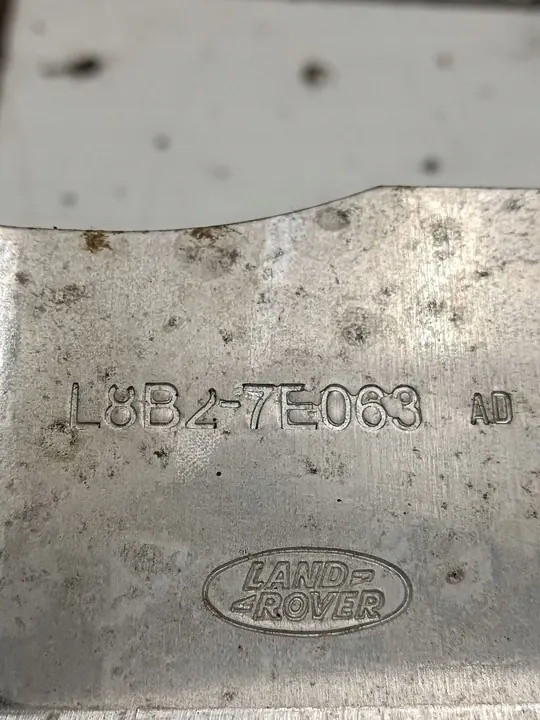2023 Land Rover Defender Gearbox Shield L8B27E063 image 3