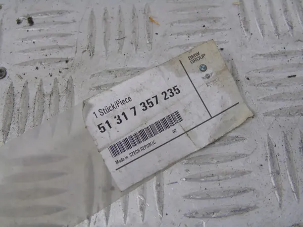 BMW G11 G12 Couvre-haut pare-brise OEM 7357235 image 4