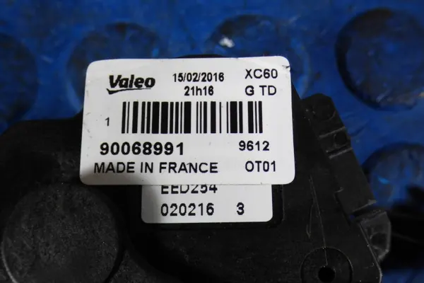 Régulateur phare Volvo XC60 I OEM 90068991 image 3