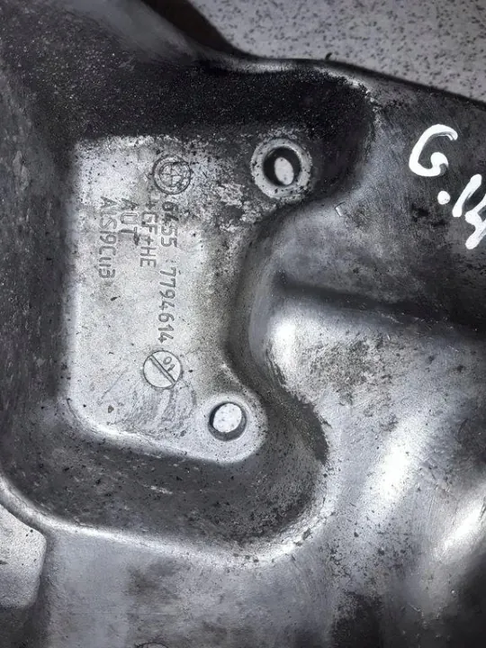 Suporte compressor ar condicionado BMW OEM 64557794614 image 3