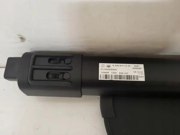 Rideau de coffre Mercedes Classe C W206 Break OEM A2068101200 image 4
