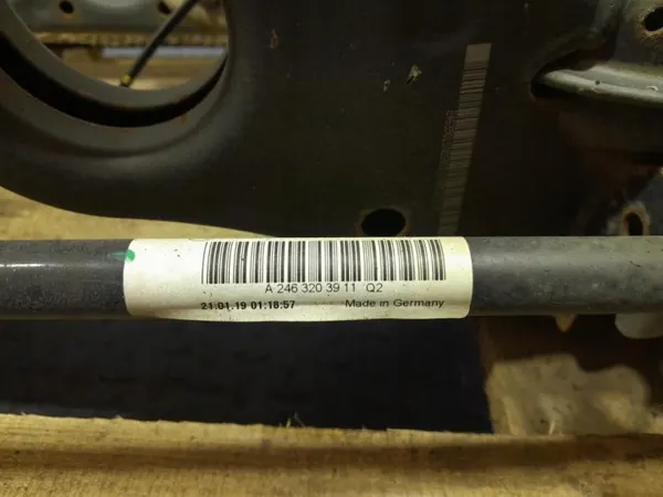 OEM Lochow-327001- Hinterachsschwinge für Mercedes GLA image 7