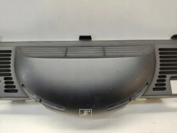 BMW M3 2005 Nedre Bakrutslist OEM 8204279 image 3