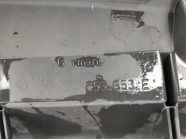 VW Crafter 2E Grill Rear 2E0853653E OEM image 5