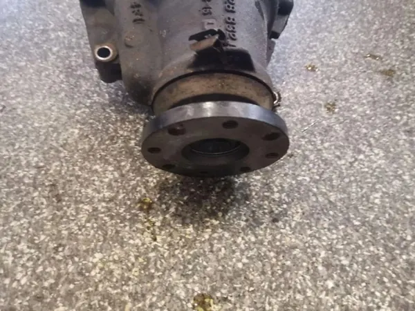 Réducteur avant BMW X3 E83 7545611 2.0L Diesel image 3