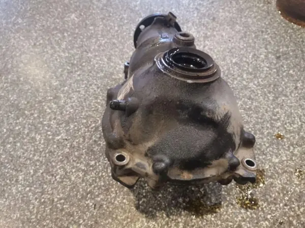 Réducteur avant BMW X3 E83 7545611 2.0L Diesel image 4