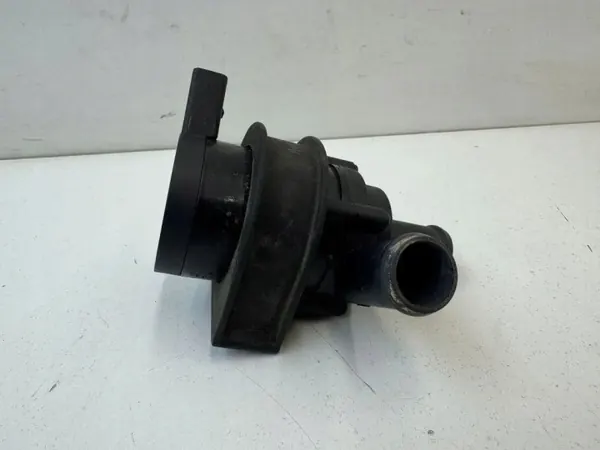Pompe à eau OEM 3W0965561 pour Bentley Continental GT image 3