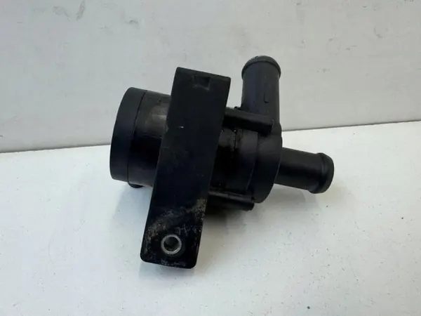 Pompe à eau OEM 3W0965561 pour Bentley Continental GT image 5