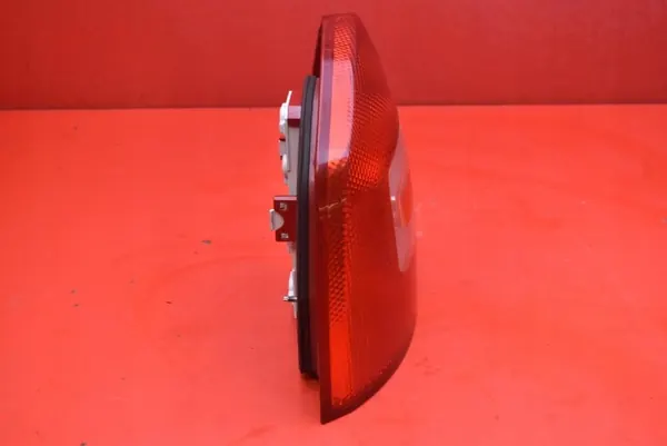 Vänster bakljus 1Z5945095A Skoda Octavia 2 II HB 04-08 image 3