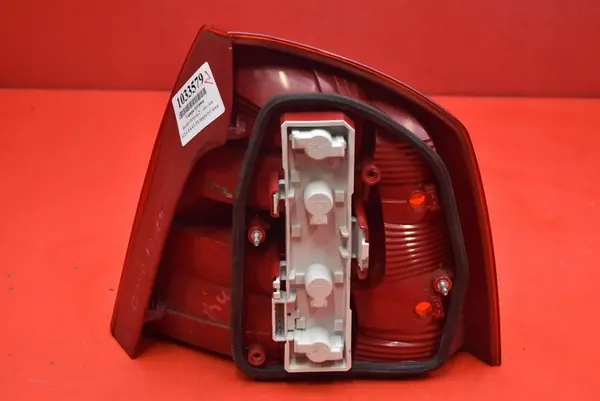 Vänster bakljus 1Z5945095A Skoda Octavia 2 II HB 04-08 image 5