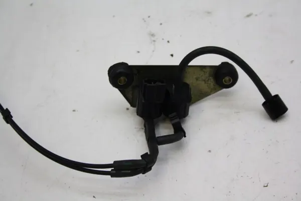 Soupape à vide OEM 051017 pour Mitsubishi Pajero Sport image 2