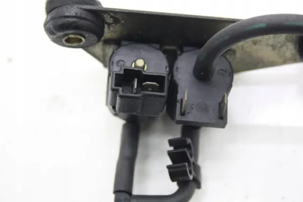 Soupape à vide OEM 051017 pour Mitsubishi Pajero Sport image 3