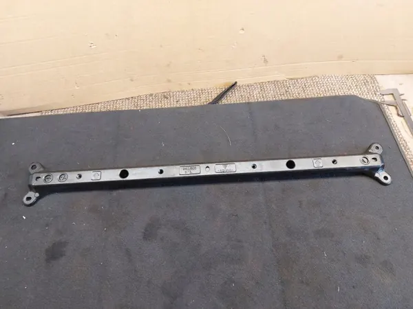 Porsche 992 911 etujousituki OEM 992805573 image 2