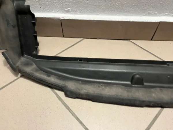 Volvo OE 31455591 Onderste Luchtinlaatsturing image 4