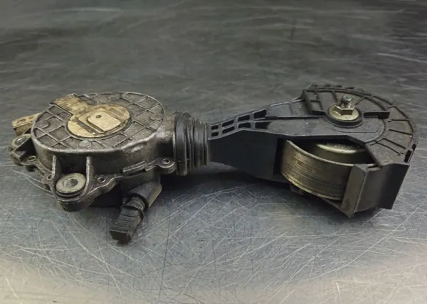 MINI 1.6 B VTI Dynamoriemspanner OEM V757101380 image 3