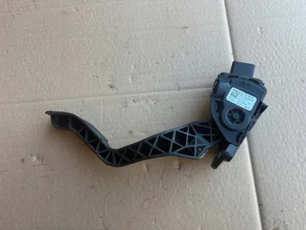 Kaasupoljinpotentiometri OEM 9671433780 Peugeot 207:lle image 2