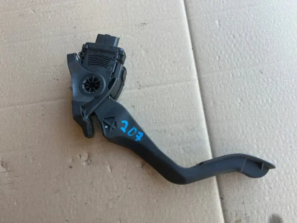 Kaasupoljinpotentiometri OEM 9671433780 Peugeot 207:lle image 3