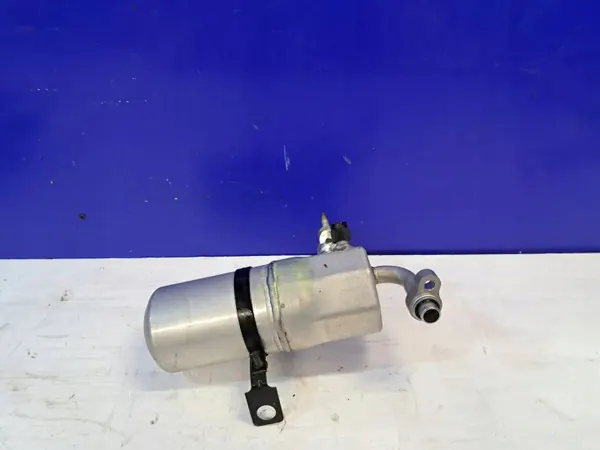 OEM 15775802A Dessicateur AC pour Chevrolet Tahoe GMT900 image 2