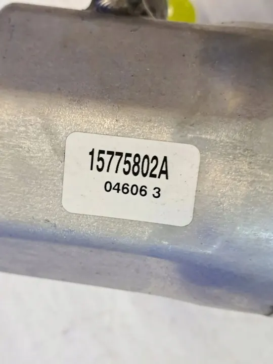 OEM 15775802A Dessicateur AC pour Chevrolet Tahoe GMT900 image 5