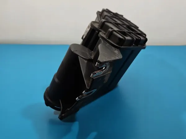 Filtre à charbon OEM 06700369280 pour Maserati Quattroporte VI image 9