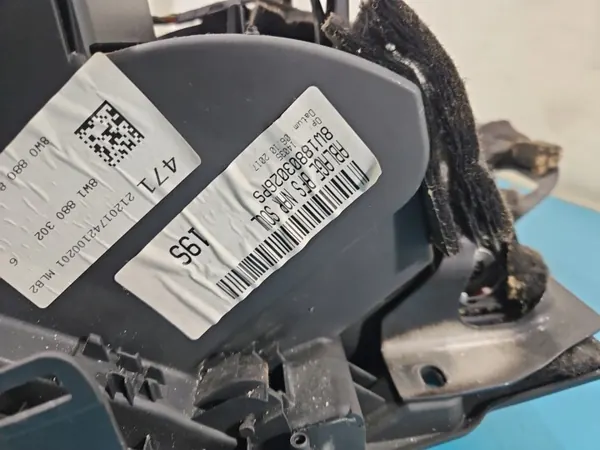 Porta-luvas passageiro OEM 8W1880302 para Audi A4 B9 image 10