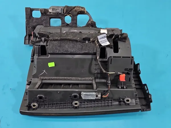 Porta-luvas passageiro OEM 8W1880302 para Audi A4 B9 image 3