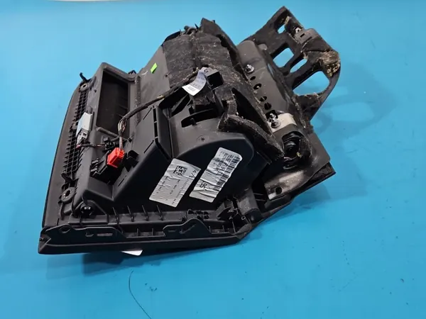 Porta-luvas passageiro OEM 8W1880302 para Audi A4 B9 image 4