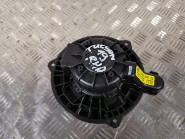 Hyundai Tucson Blazermotor OEM FBZ4792 - Gebruikt image 2